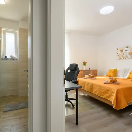 Апартаменти Cosy Klara *