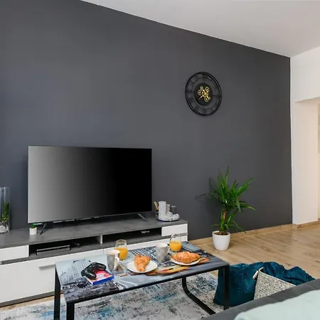 Cosy Klara Апартаменти *